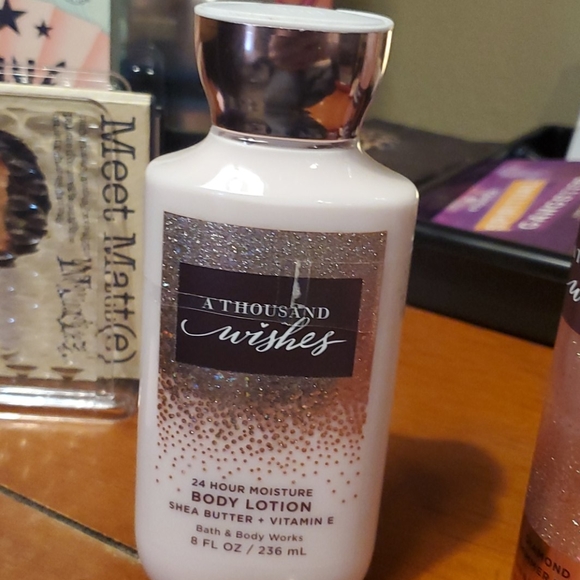 Bath and body works "a thousand wishes" body spray - Picture 3 of 3